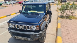 Suzuki Jimny 2025, 5 portes, bleu nuit, 36000 km