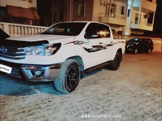 Toyota Hilux 2016, diesel, boîte Automatique, qualité et propreté garanties