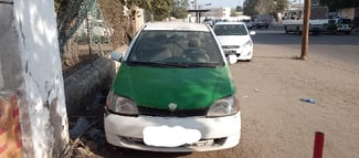 Taxi Toyota Platz en bon état - à saisir!