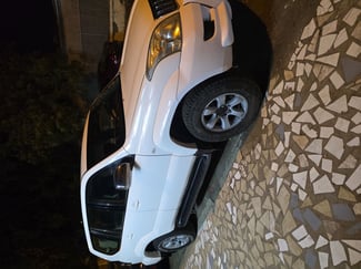 Toyota Prado LJ120, 137 000km, diesel, bien entretenu