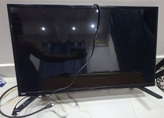 TV PROSCAN 32 pouces avec câble HDMI - sans télécommande