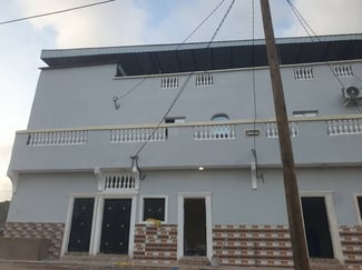 Chambre avec toilettes à louer à Barwaqo 2