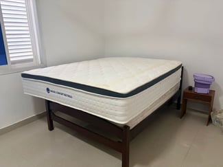 Matelas Wassel Comfort à ressorts 180x200 cm, très bon état