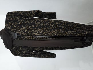Abayas femmes quasi neuves, élégantes et modernes