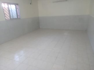 Appartement F4 spacieux proche commerces et écoles privées