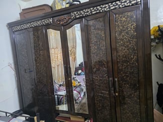 Chambre à coucher en bon état