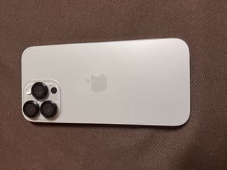 iPhone 15 Pro Max 256 Go en parfait état