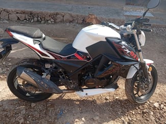 Moto Jincheng JC200 en très bon état