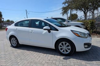 Pièces détachées Kia Rio essence 2013 boîte manuelle
