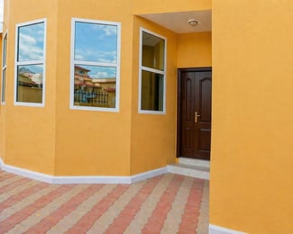 Villa neuve spacieuse avec cour sécurisée à Nagad