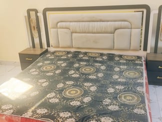 Chambre à coucher complète en très bon état, utilisée 3 mois