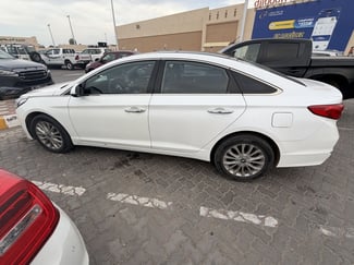 Hyundai Sonata diesel 2017, toit panoramique, excellent état