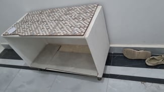 Meuble multifonction rectangulaire blanc pour entrée et rangement