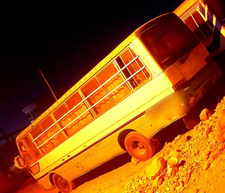 Bus Mitsubishi Rosa 30 places, excellent état neuf