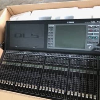 Mixeurs audio professionnels pour DJ et scènes live