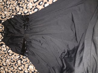 Robe de soirée neuve importée de France