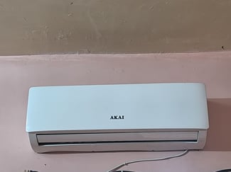 Climatisation Akai économique en très bon état