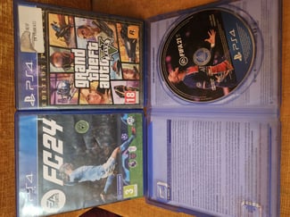 Pack 3 jeux vidéo PS4 EA Sports FC 24, GTA V Premium, FIFA 21