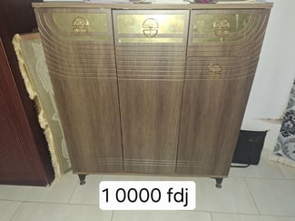 Armoire à chaussures pratique et élégante