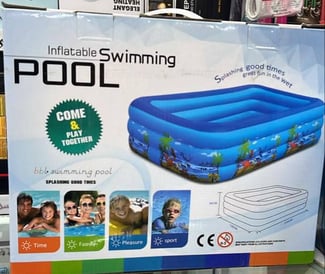 Grande piscine 210x135x54 cm avec pompe électrique et ballons