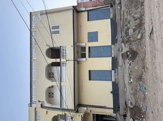 Maison F4 spacieuse proche centre-ville à Cheikh Moussa