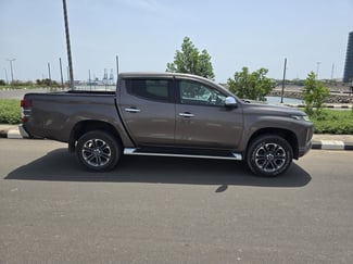 Mitsubishi L200 Sportero, pick-up robuste et confortable
