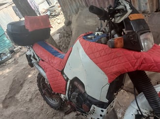 Moto Suzuki Ténéré en bon état