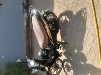 Moto Loncin 110cc en excellent état avec assurance