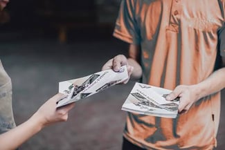 Offre d'emploi distributeur(trice) de flyers, disponible immédiatement