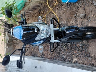 TVS HLX 100 moto fiable et économique en très bon état