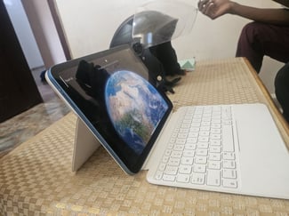 iPad A16 avec clavier neuf, 2 mois d'utilisation