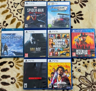 Jeux originaux PS5 et PS4 en excellent état