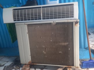 Climatiseur Daikin RNV50BV1 2016 professionnel en bon état