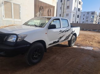 Toyota Hilux 2020 diesel, boîte manuelle, excellent état