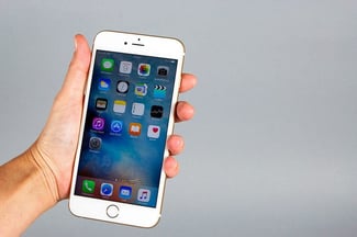 iPhone 6s Plus, écran original, batterie 100%