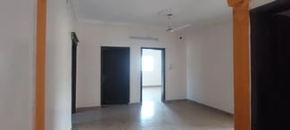 Maison F3 avec séjour et 2 toilettes à Hodan 2