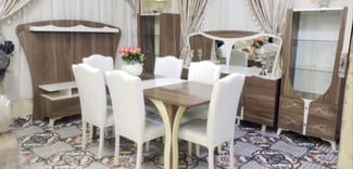 Ensemble table à manger 6 chaises et living turc en bon état