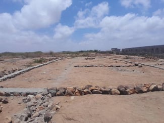 Terrain 300 m² avec eau et électricité à Damerjog