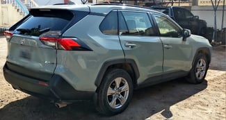 Toyota RAV4 2020 essence SUV en excellent état