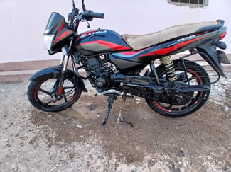 Moto Platuna neuve, bien entretenue,