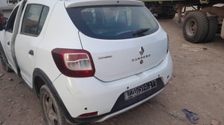 Renault Sandero en bon état