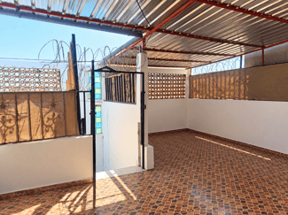 Appartement F3 1er étage avec cuisine équipée à Hodane 2