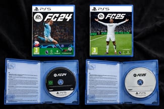 Jeux EA Sports FC 24 et FC 25 pour PS5 en bon état