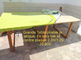 Grande table 2,30m x 1,20m pour réception