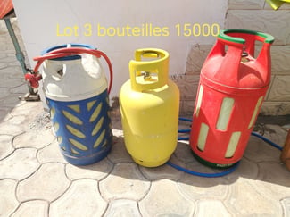 Lot de bouteilles de gaz vides à saisir