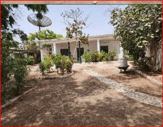 Lot immobilier - Villa + 2 appartements à vendre : Rue de la mosquee , centre ville