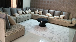 Ensemble meuble, 2 canapés et fauteuil en bon état