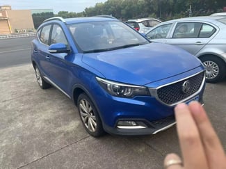 MG ZS SUV compact 1,5L essence moderne et fiable