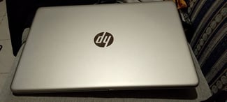 PC portable Core i7 10e génération, 16 Go RAM, SSD 1 To neuf