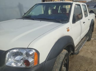 Nissan Hardbody NP300 Pick-up en bon état avec climatisation